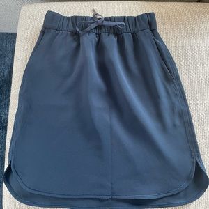 Lululemon On the Fly Skirt 21” - worn twice (like NEW)